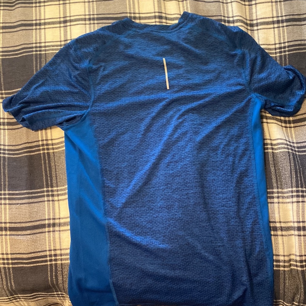 Nike running Dri-fit shirt - Picture 2 of 2